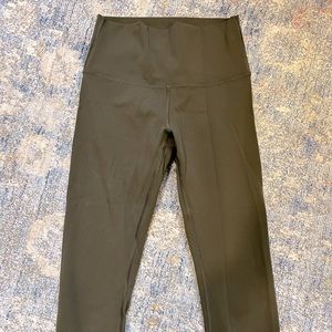 Lululemon cropped legging
